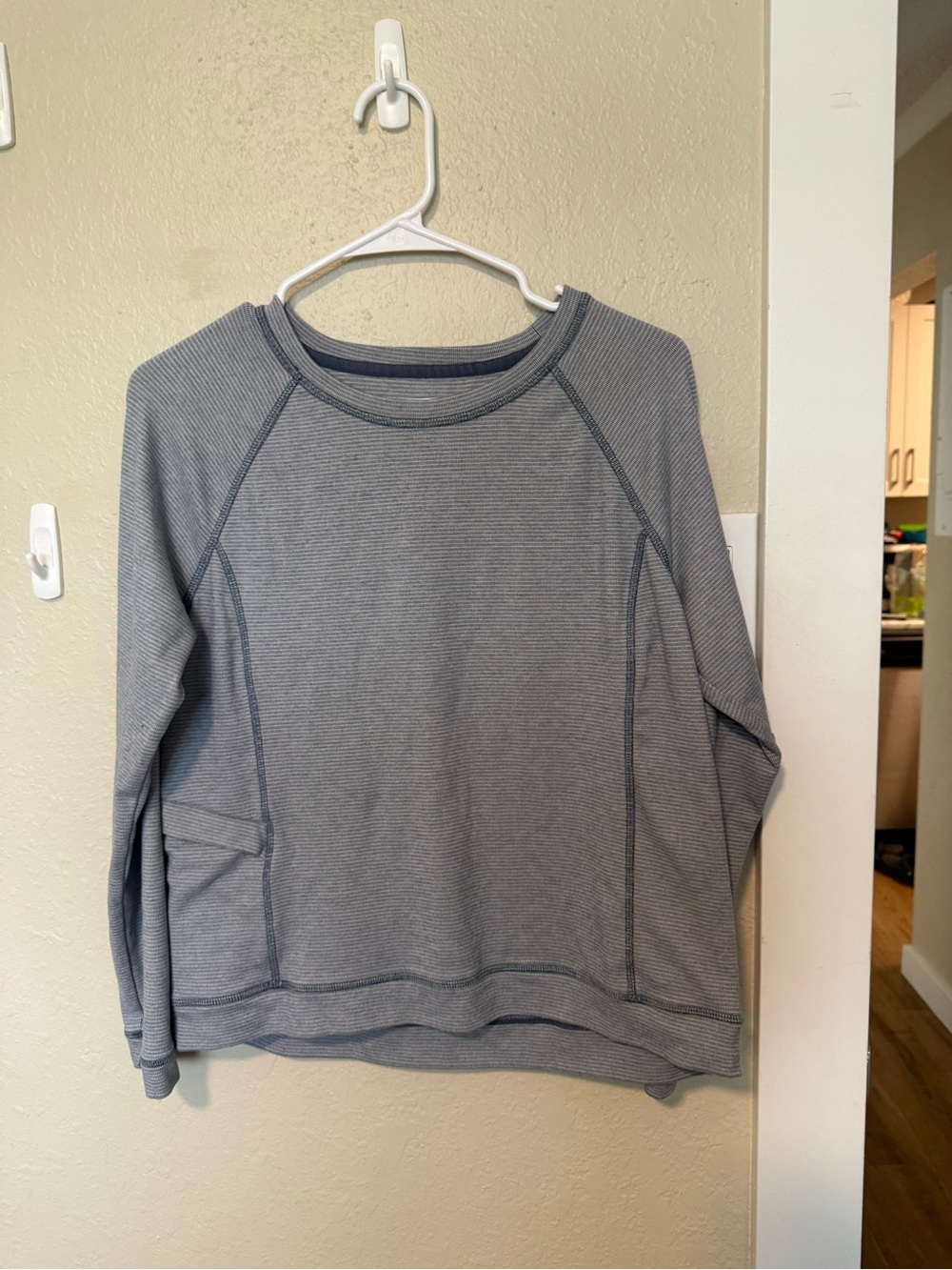 Outdoor supply Co. size large